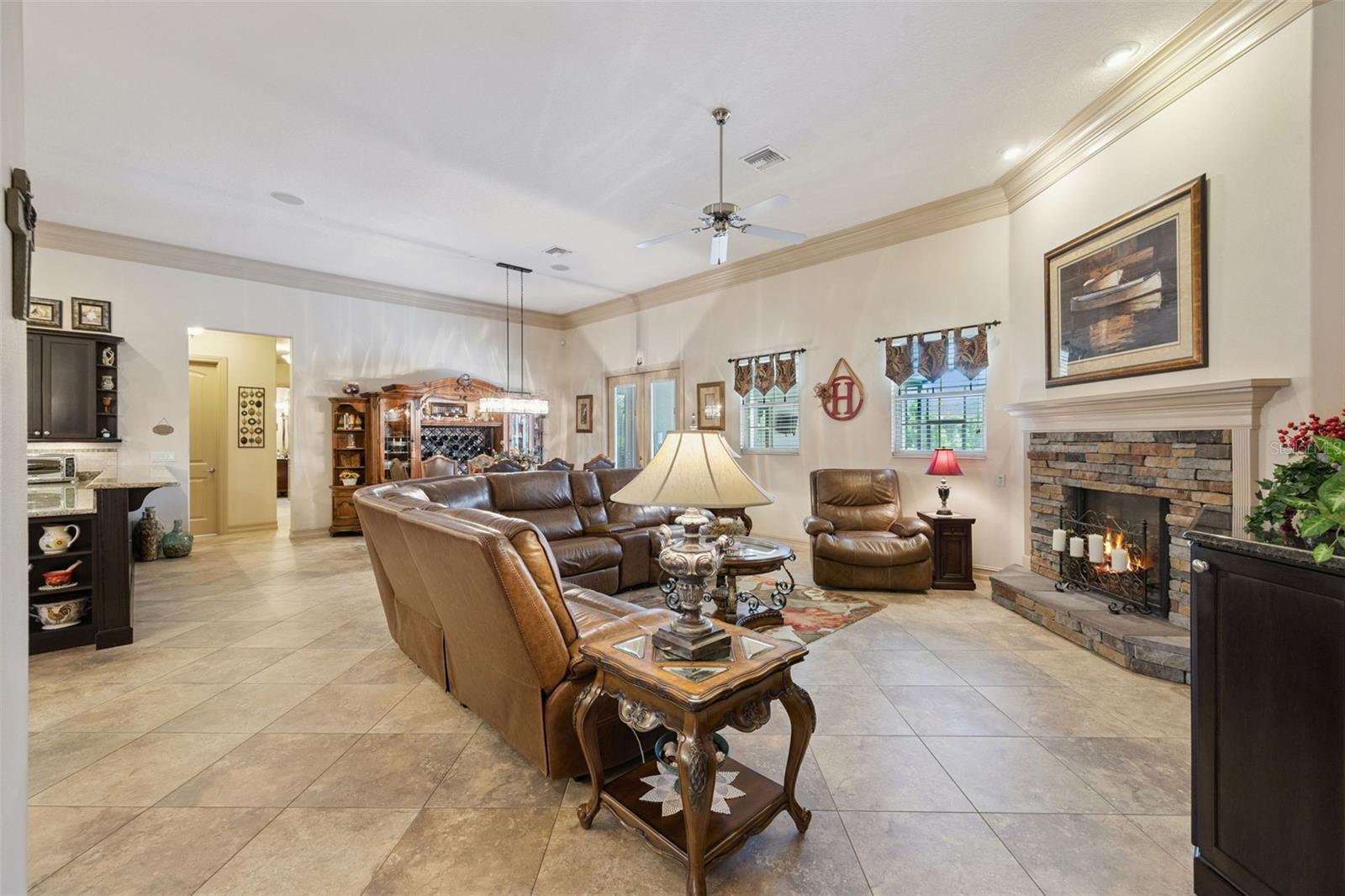 2075 Mustang Ct Property Photo 17