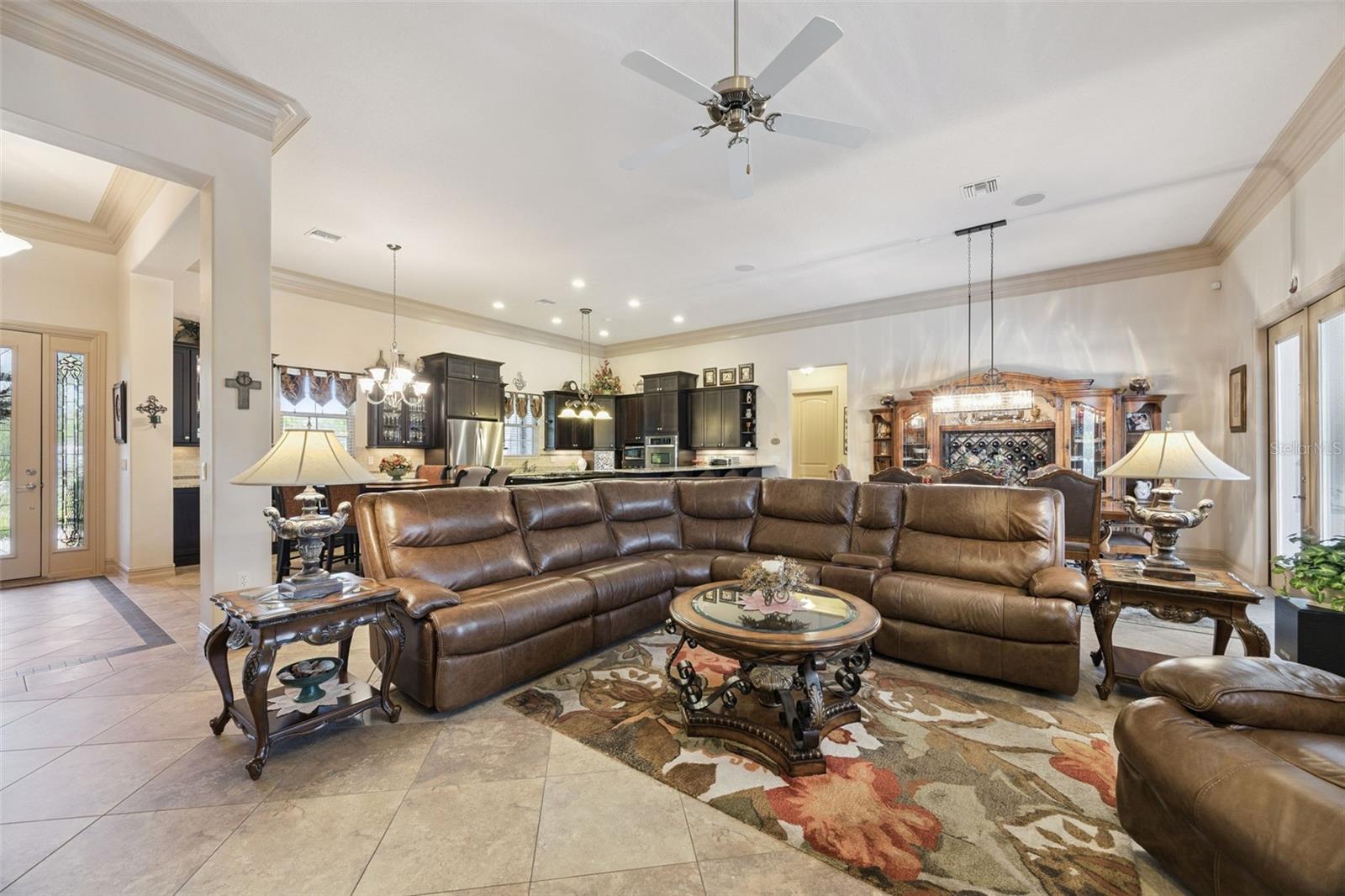 2075 Mustang Ct Property Photo 19
