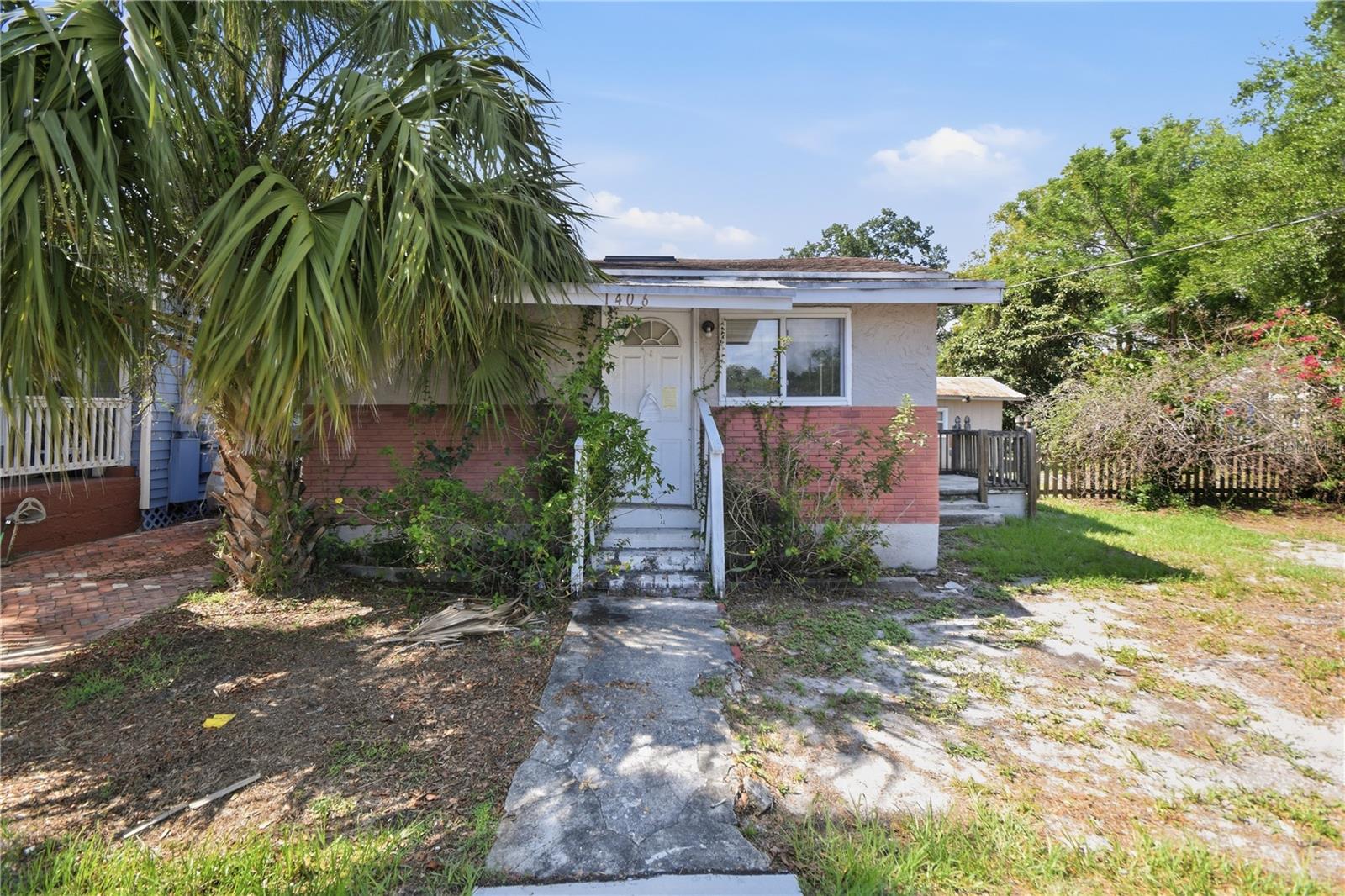 1406 E Louisiana Ave Property Photo 1