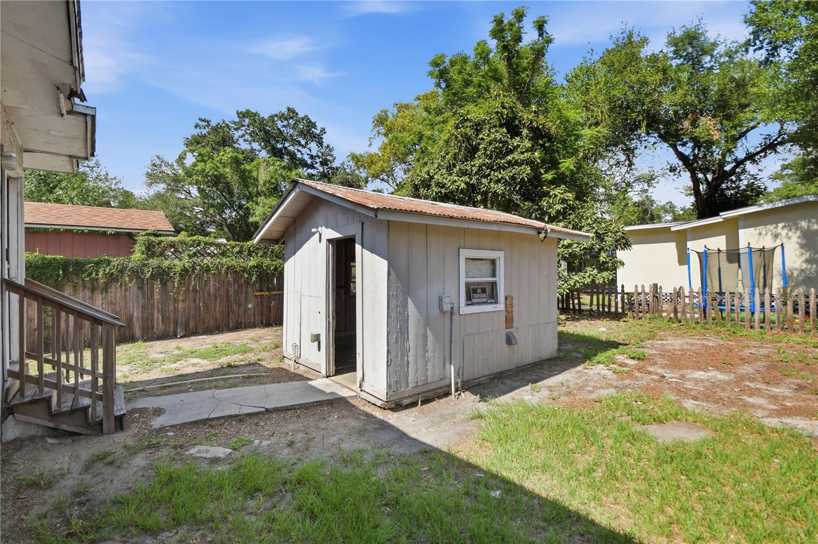 1406 E Louisiana Ave Property Photo 10