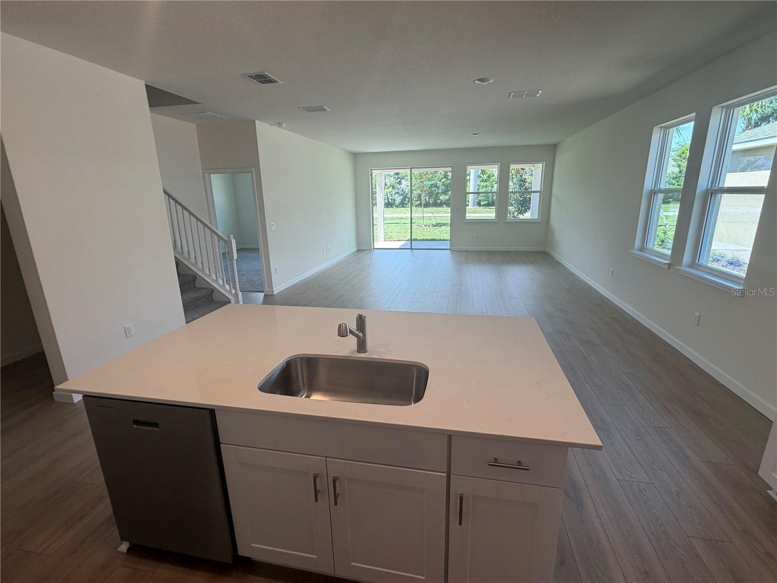 3024 Kingsman Trl Property Photo 3