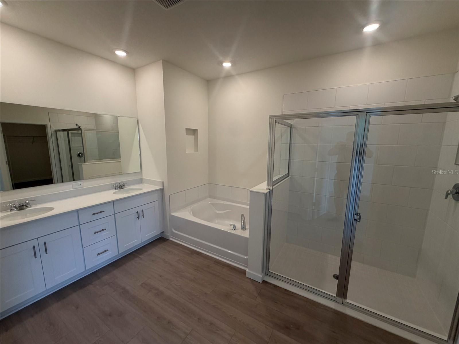 3024 Kingsman Trl Property Photo 5