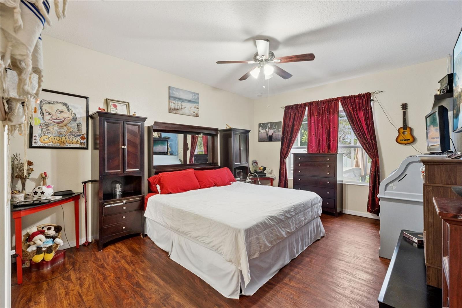3409 Brant St Property Photo 15