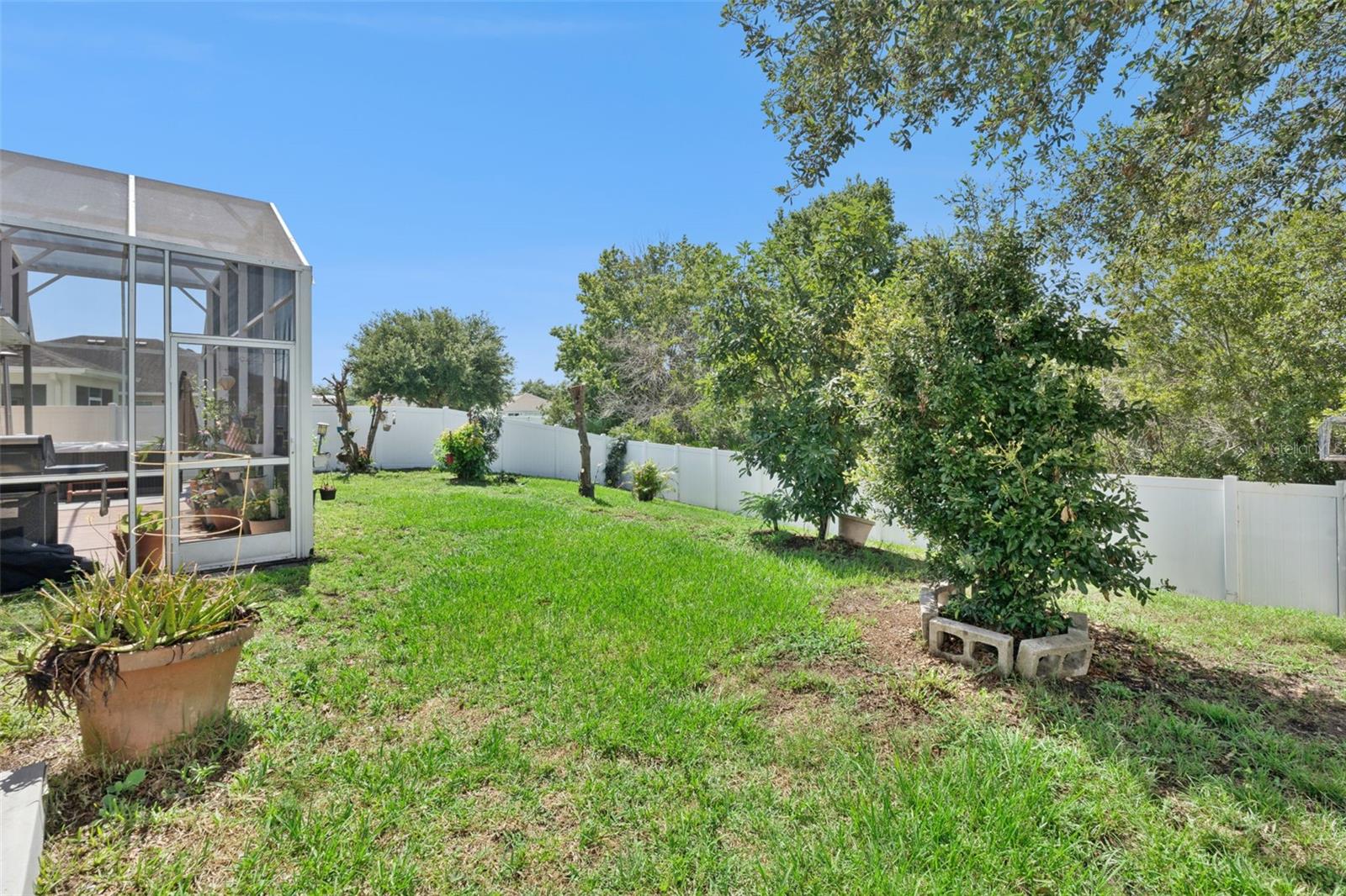 3409 Brant St Property Photo 29