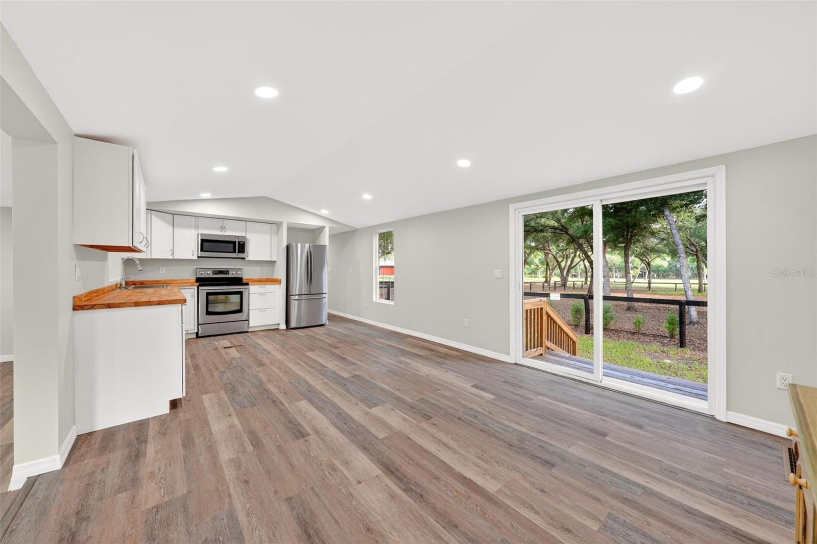 23939 Ne 121 Ln Property Photo 5