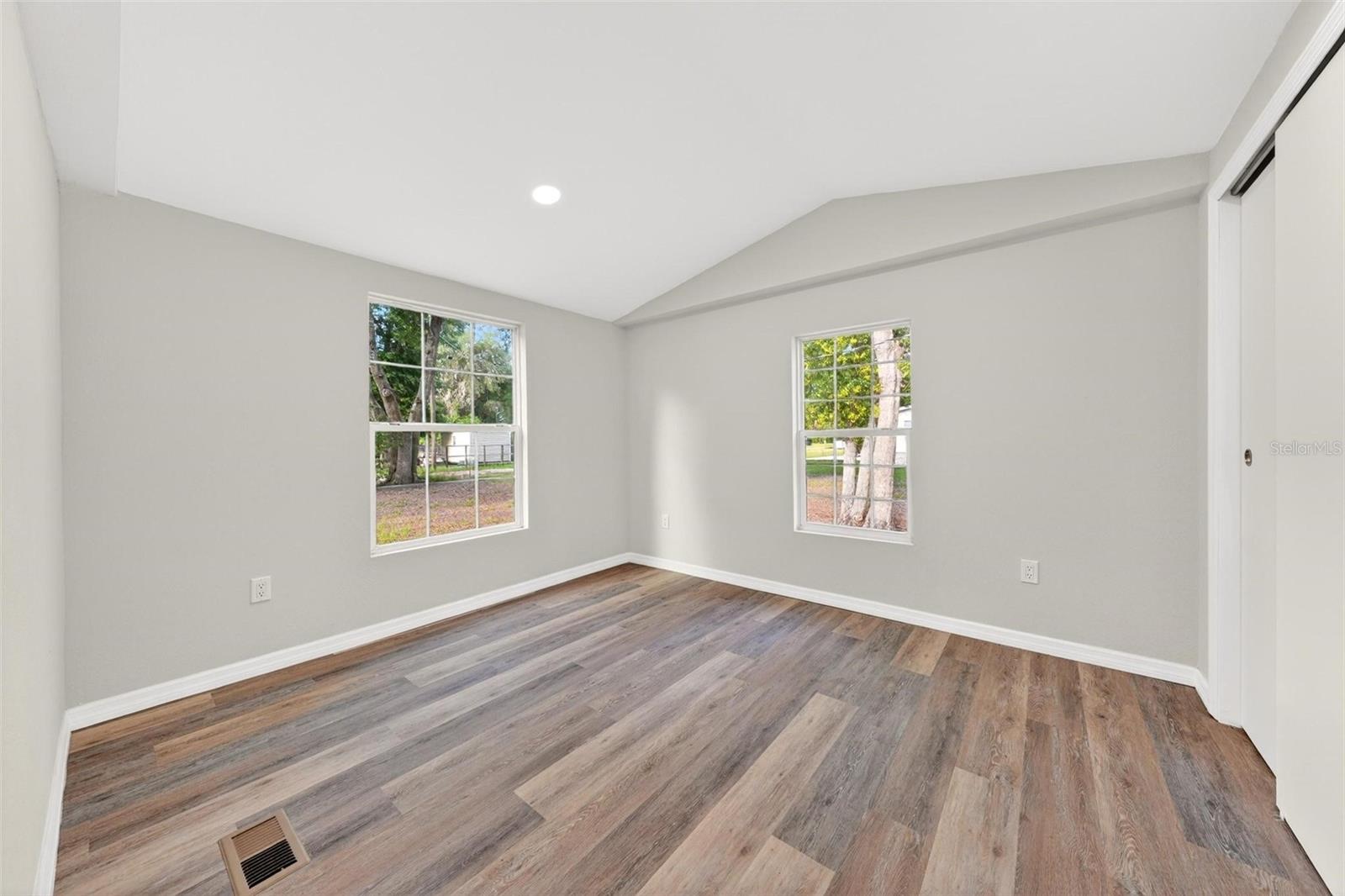 23939 Ne 121 Ln Property Photo 8