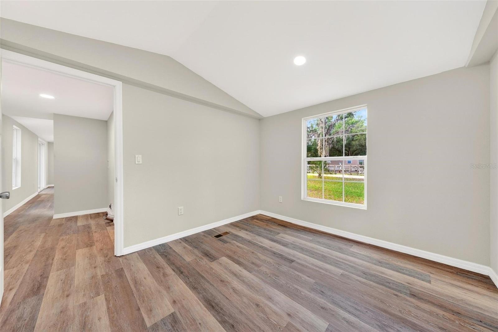 23939 Ne 121 Ln Property Photo 9