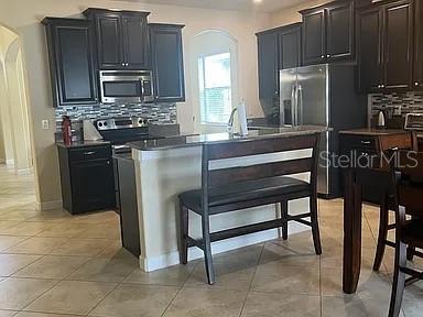 O6410845 Property Photo 2