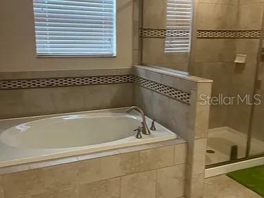 O6410845 Property Photo 5