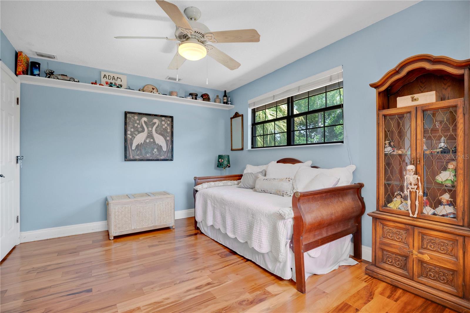 1367 Campbell St Property Photo 42