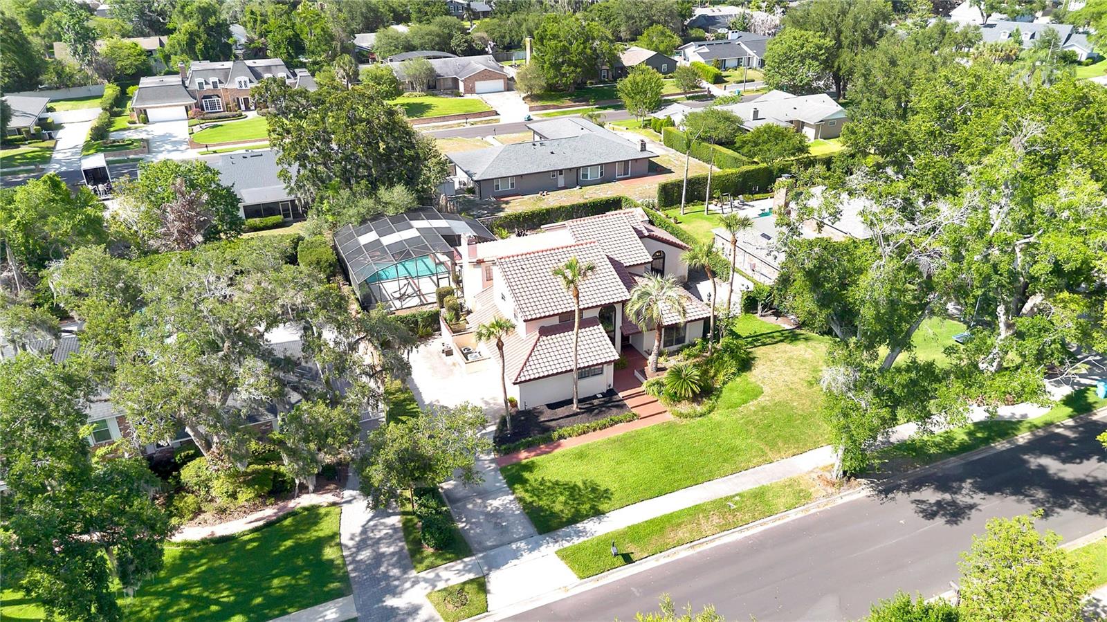 1367 Campbell St Property Photo 63