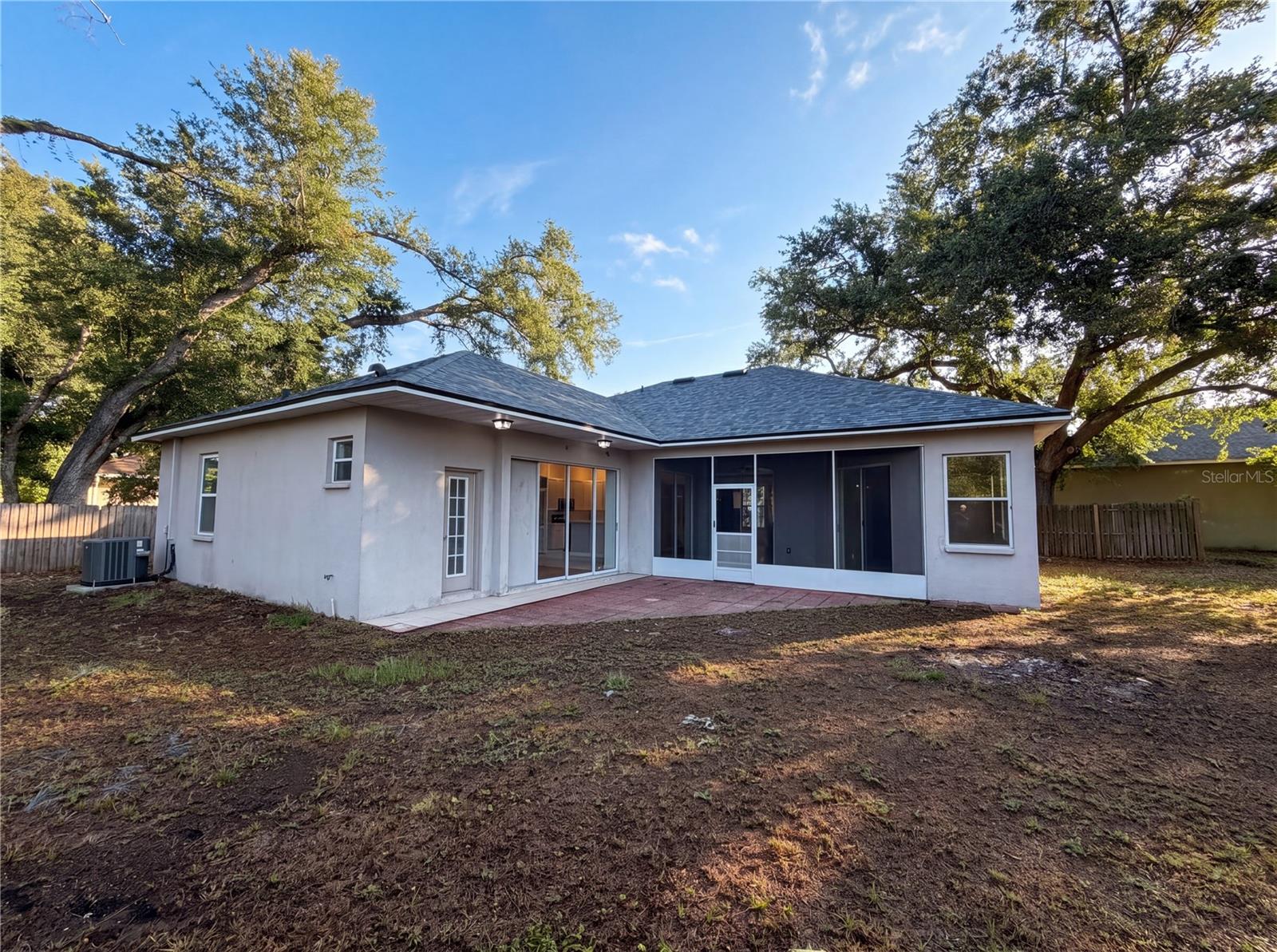 203 Taylor Bay Ln Property Photo 5