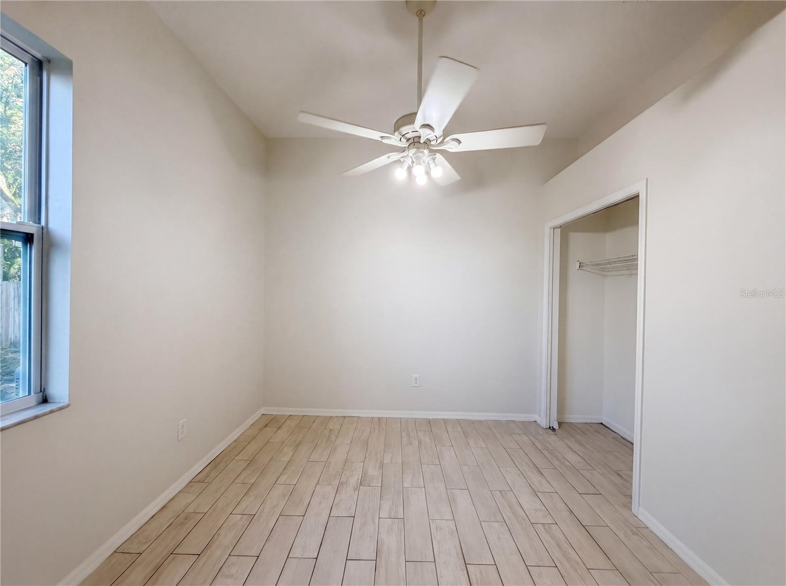203 Taylor Bay Ln Property Photo 10
