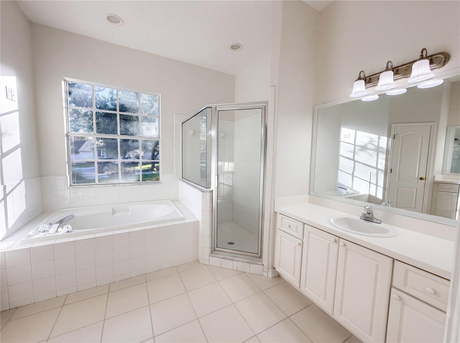 203 Taylor Bay Ln Property Photo 13