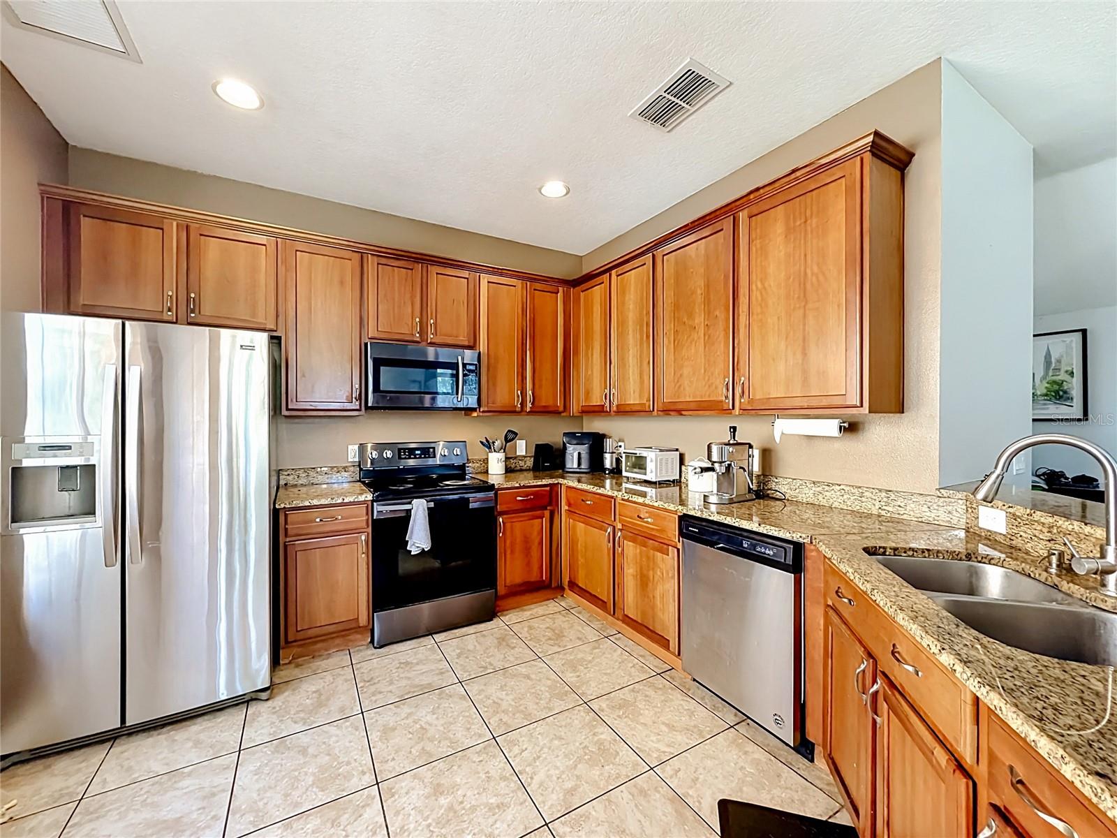 3531 Pine Oak Trl Property Photo 9