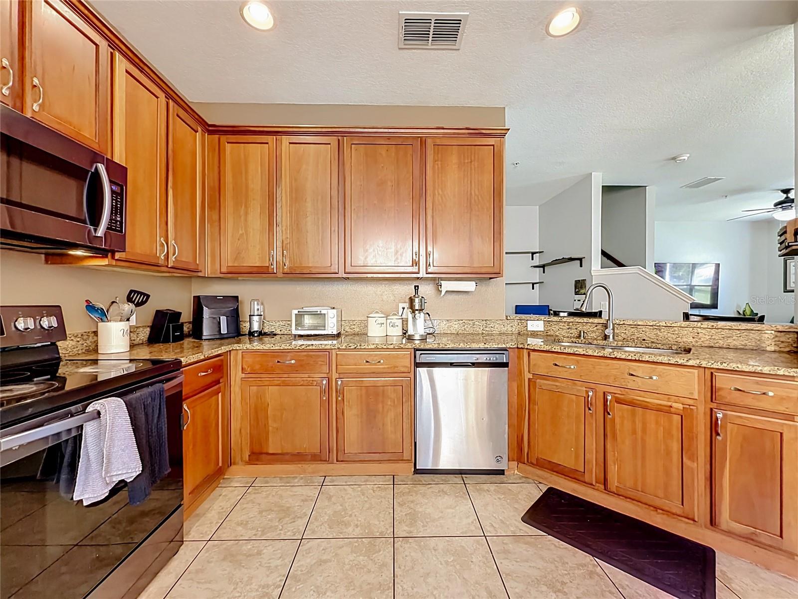 3531 Pine Oak Trl Property Photo 15