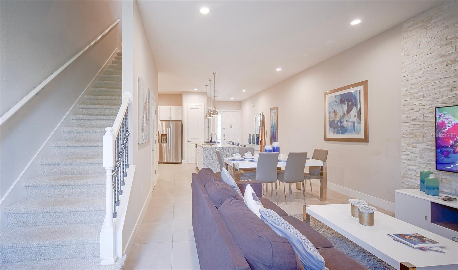 7595 Sunny Dreams Ln Property Photo 23