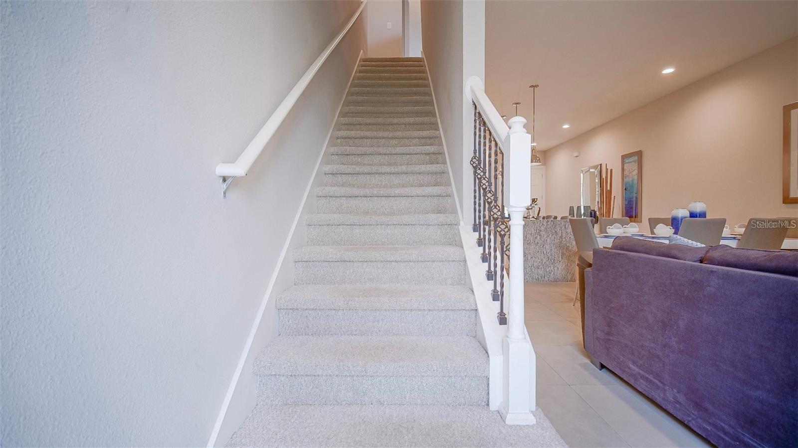 7595 Sunny Dreams Ln Property Photo 28