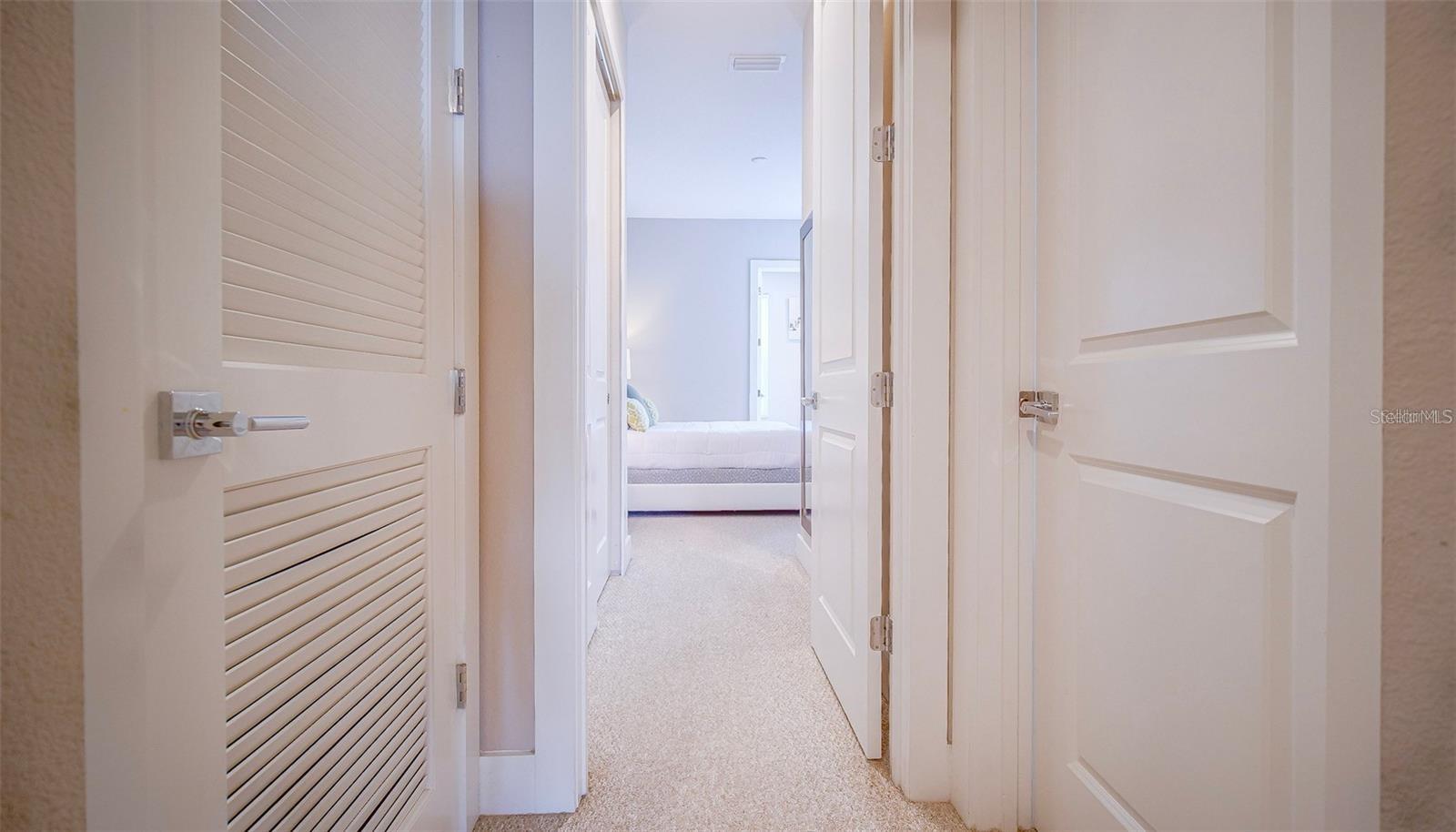 7595 Sunny Dreams Ln Property Photo 29