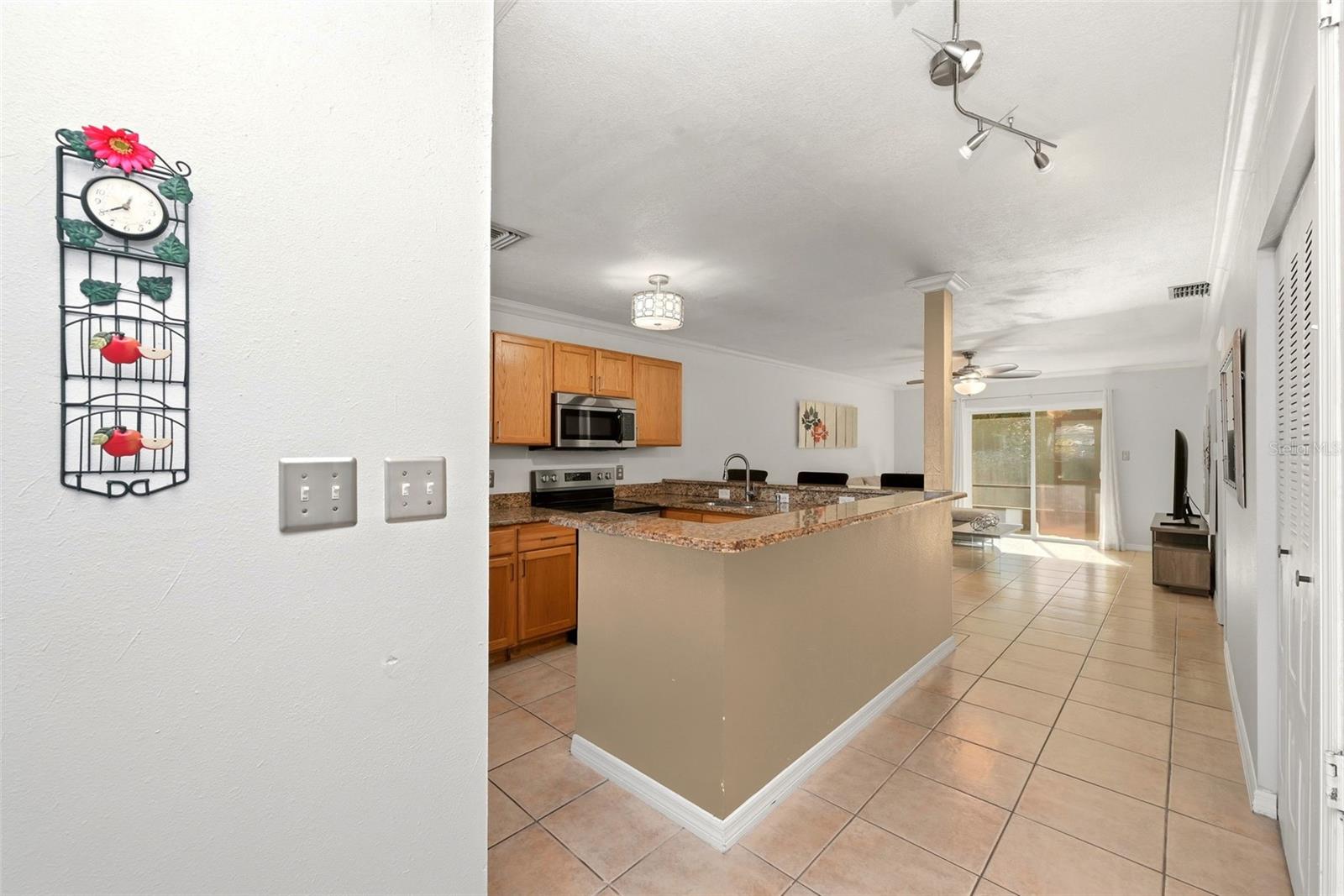4410 Bar Harbor Dr Property Photo 4