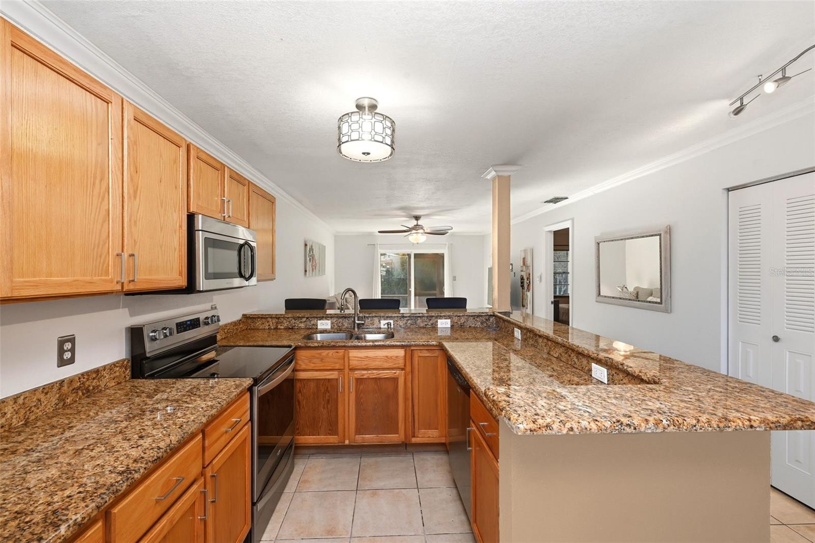 4410 Bar Harbor Dr Property Photo 7