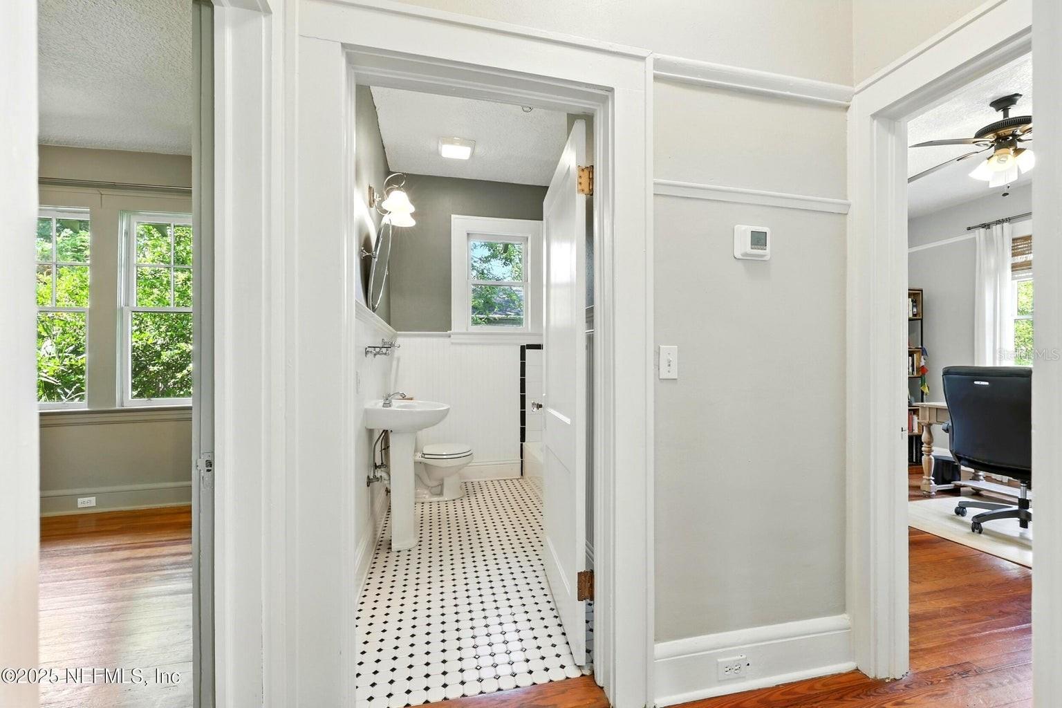 3522 Randall St Property Photo 12