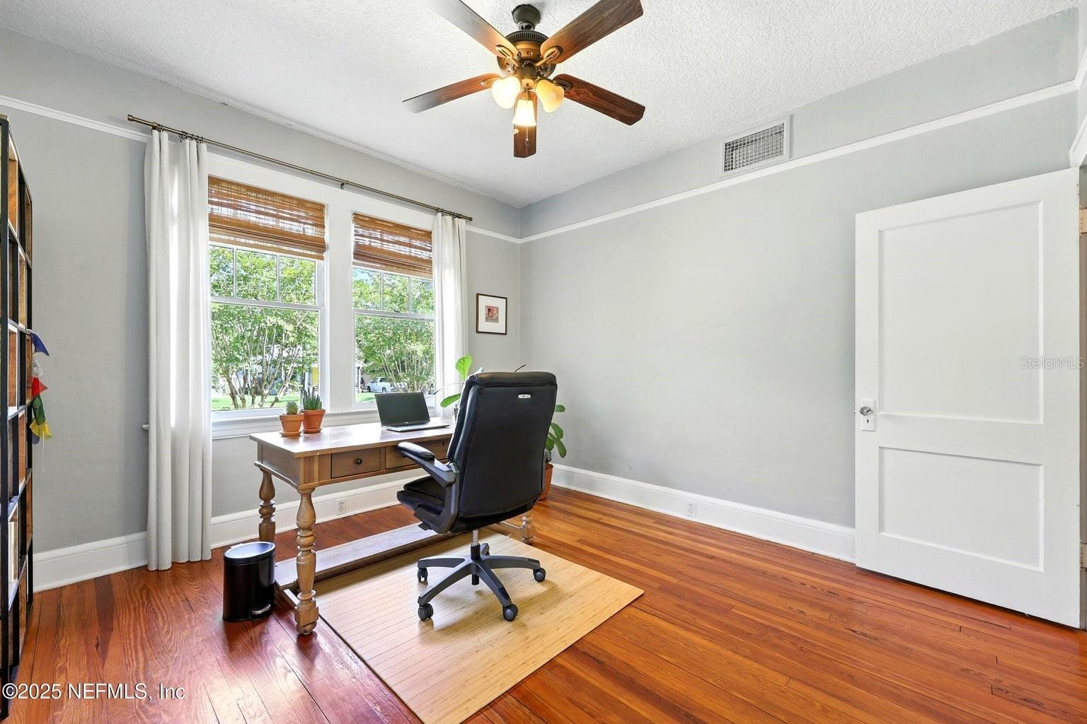 3522 Randall St Property Photo 15
