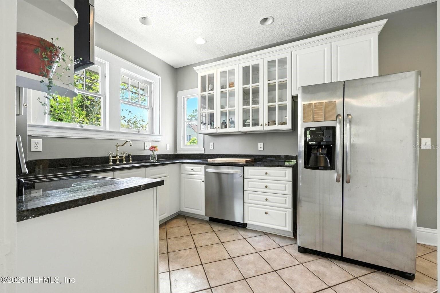 3522 Randall St Property Photo 26