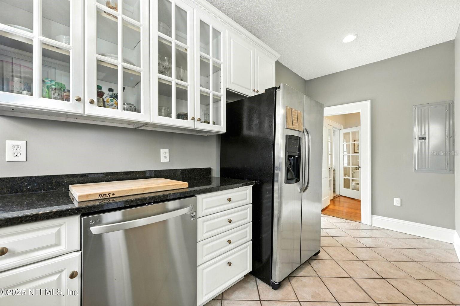 3522 Randall St Property Photo 27