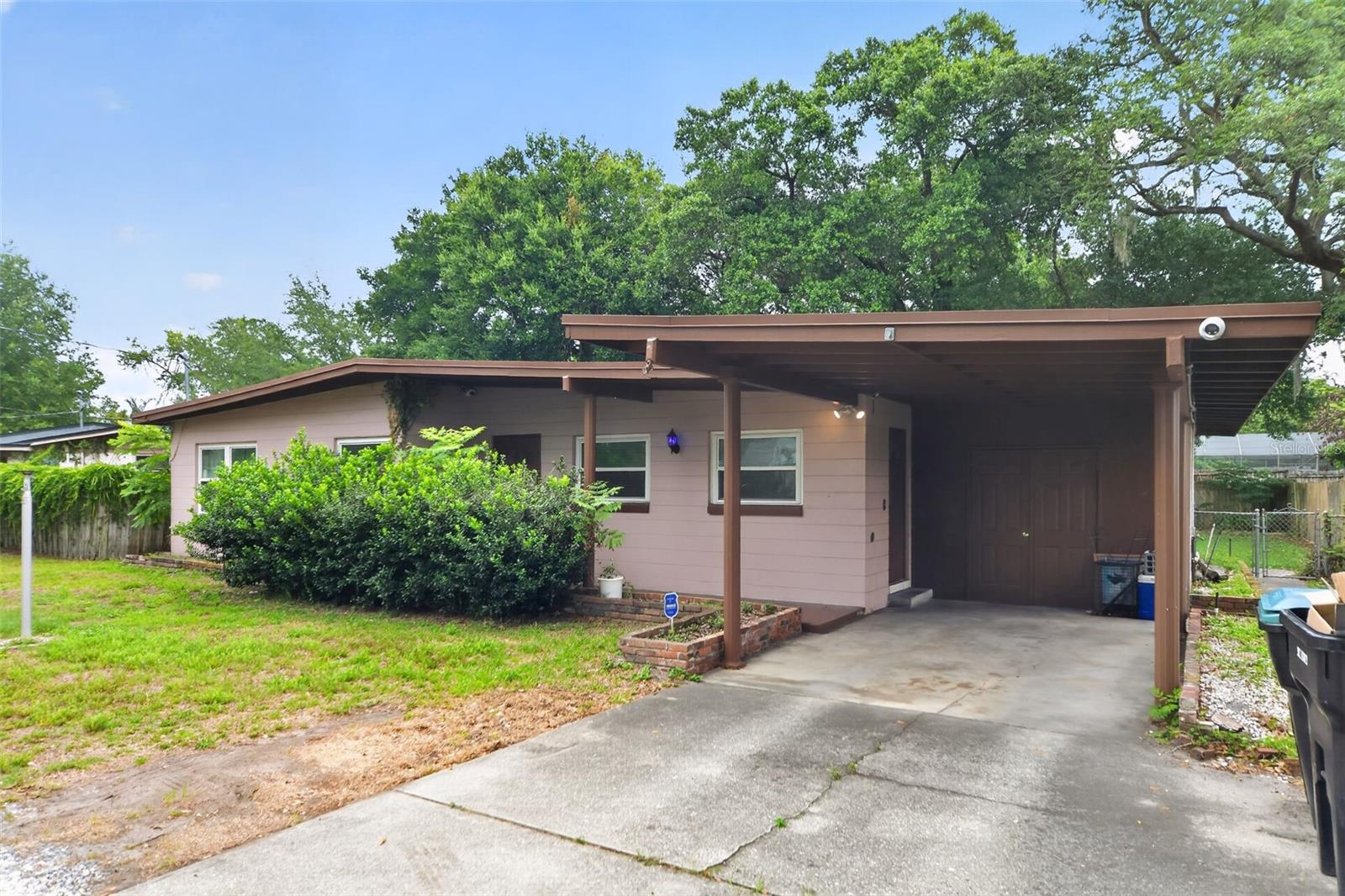 2615 Peel Ave Property Photo 2