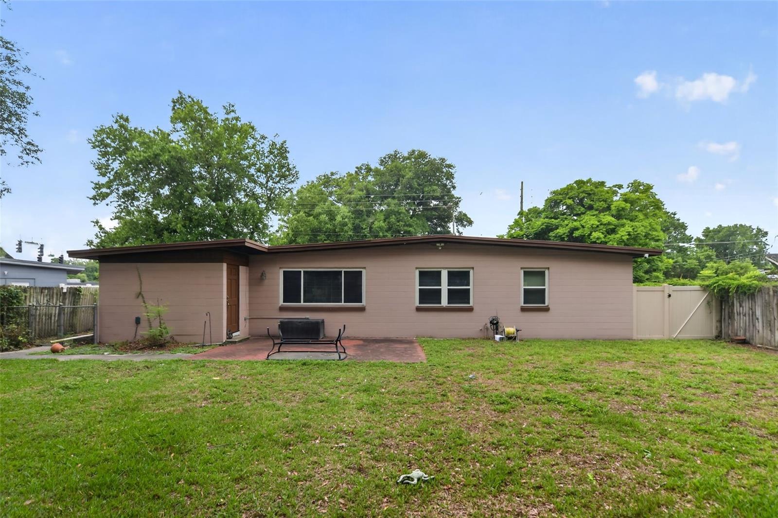 2615 Peel Ave Property Photo 32