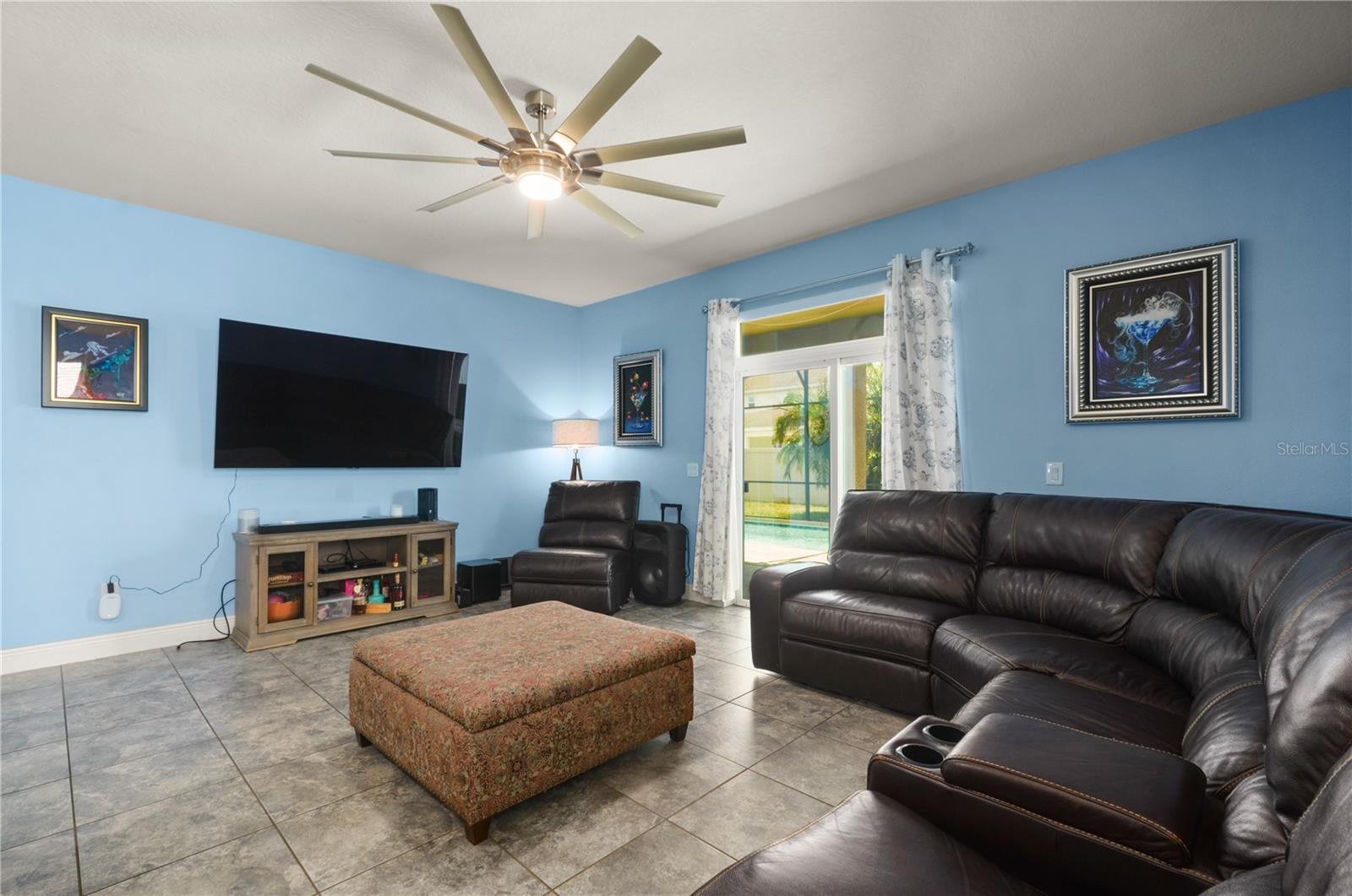 5240 Villa Rosa Ave Property Photo 14