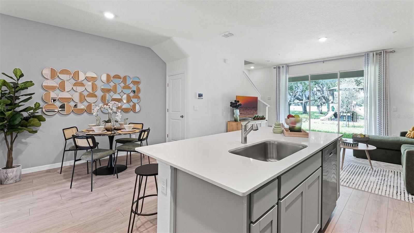 3305 Chroma St Property Photo 5