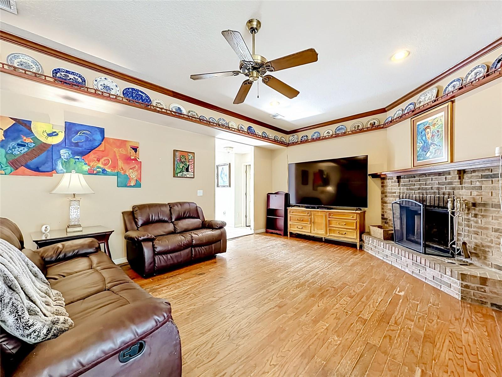 1838 Seneca Blvd Property Photo 11