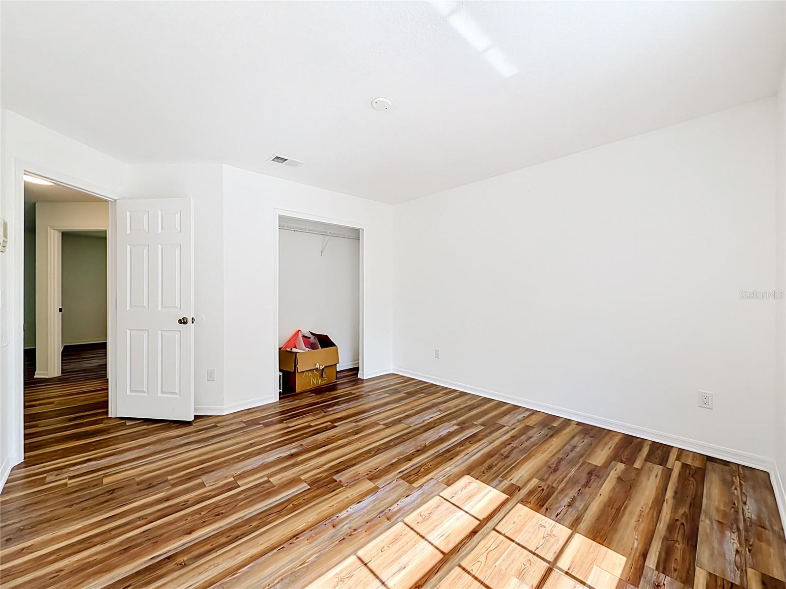 1838 Seneca Blvd Property Photo 24