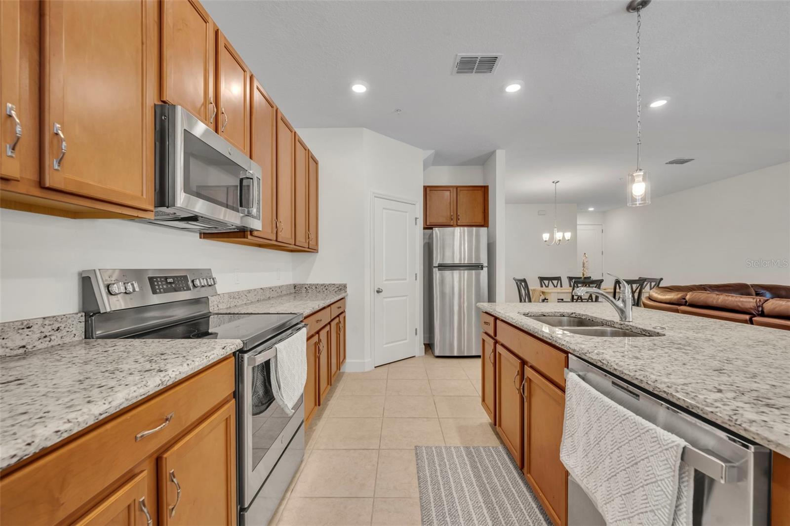 986 Grand Wildmere Cv Property Photo 7