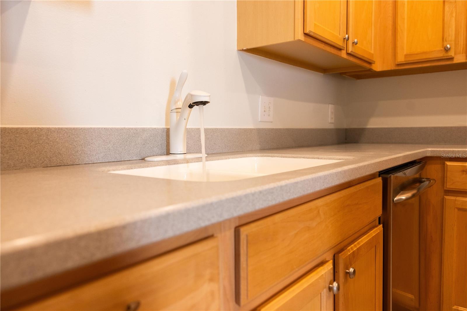 O6411048 Property Photo 17