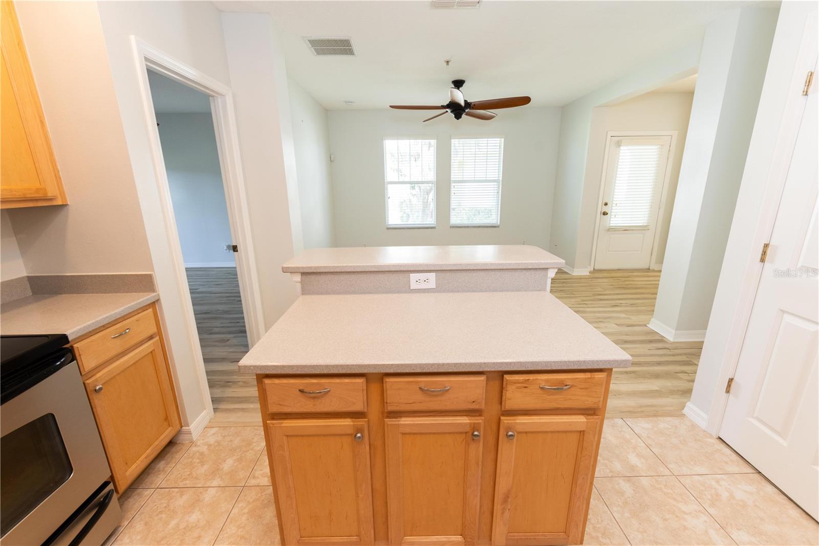 O6411048 Property Photo 18