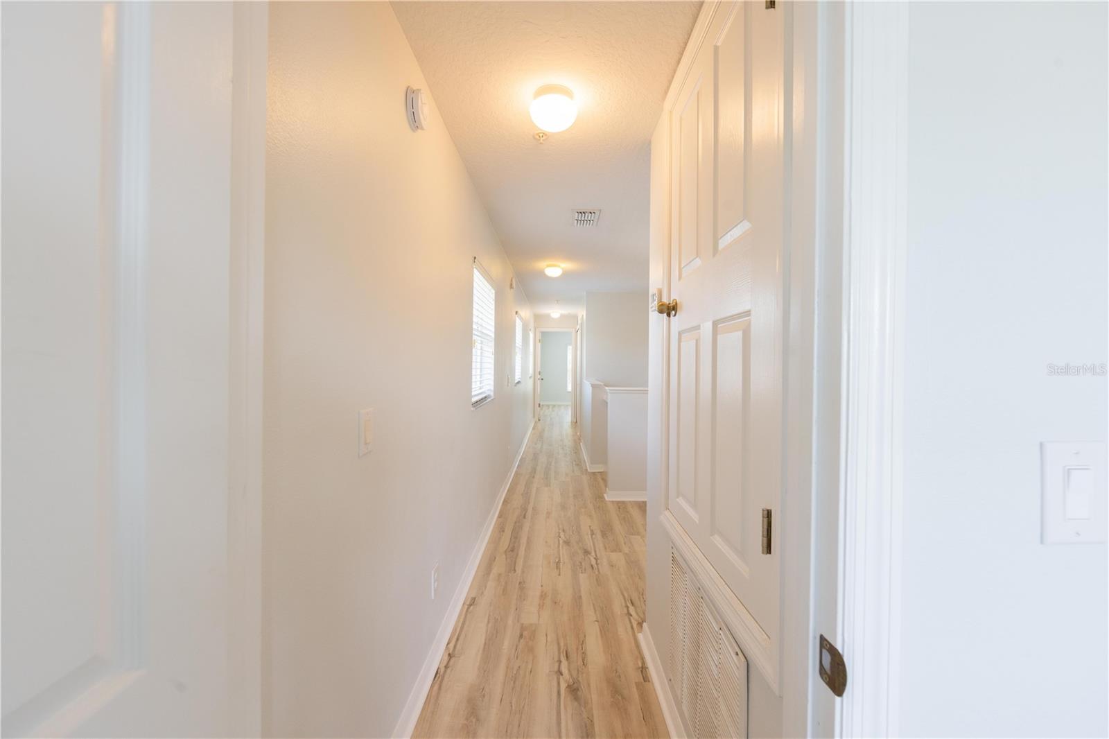 O6411048 Property Photo 31