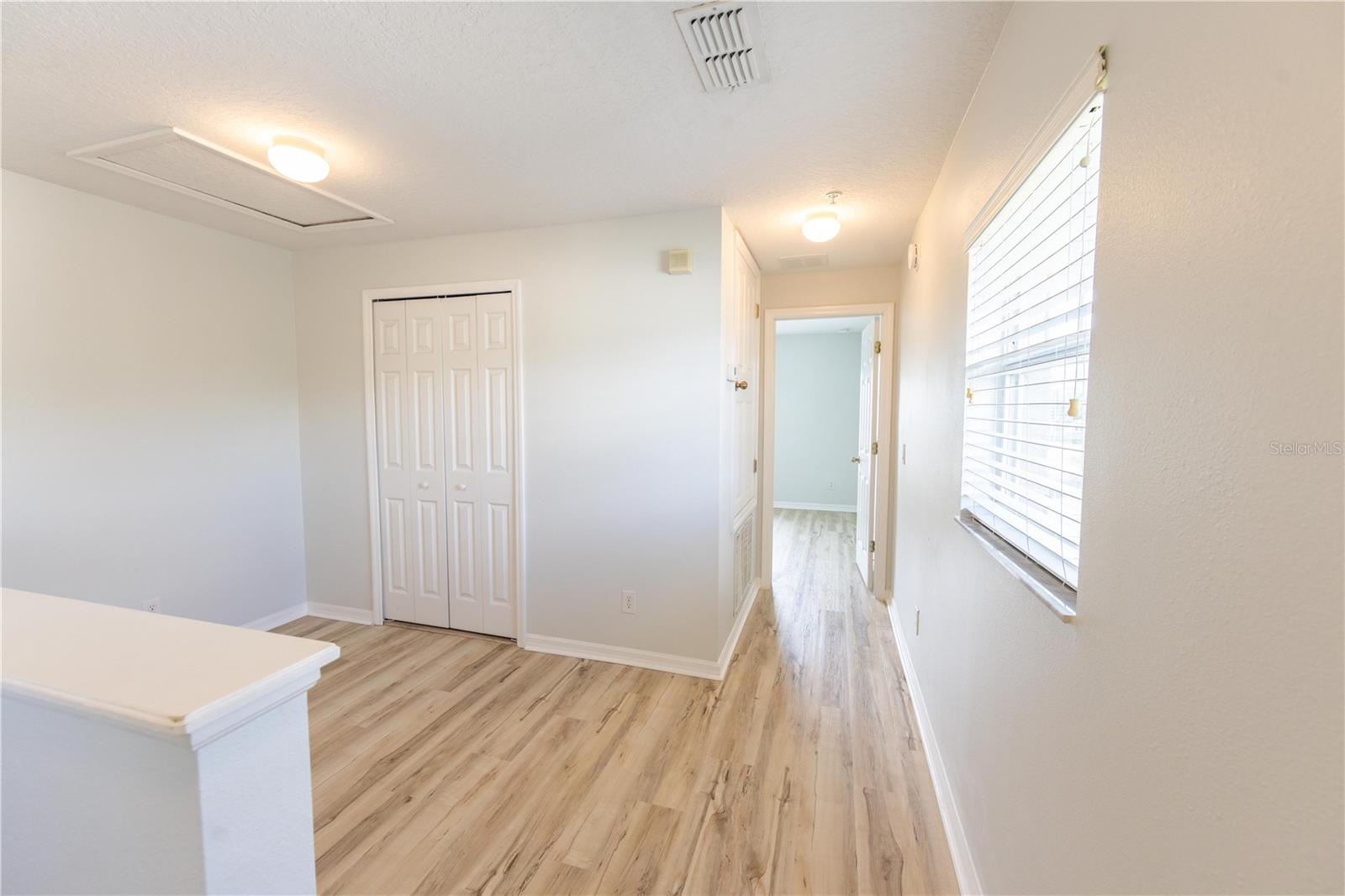 O6411048 Property Photo 33