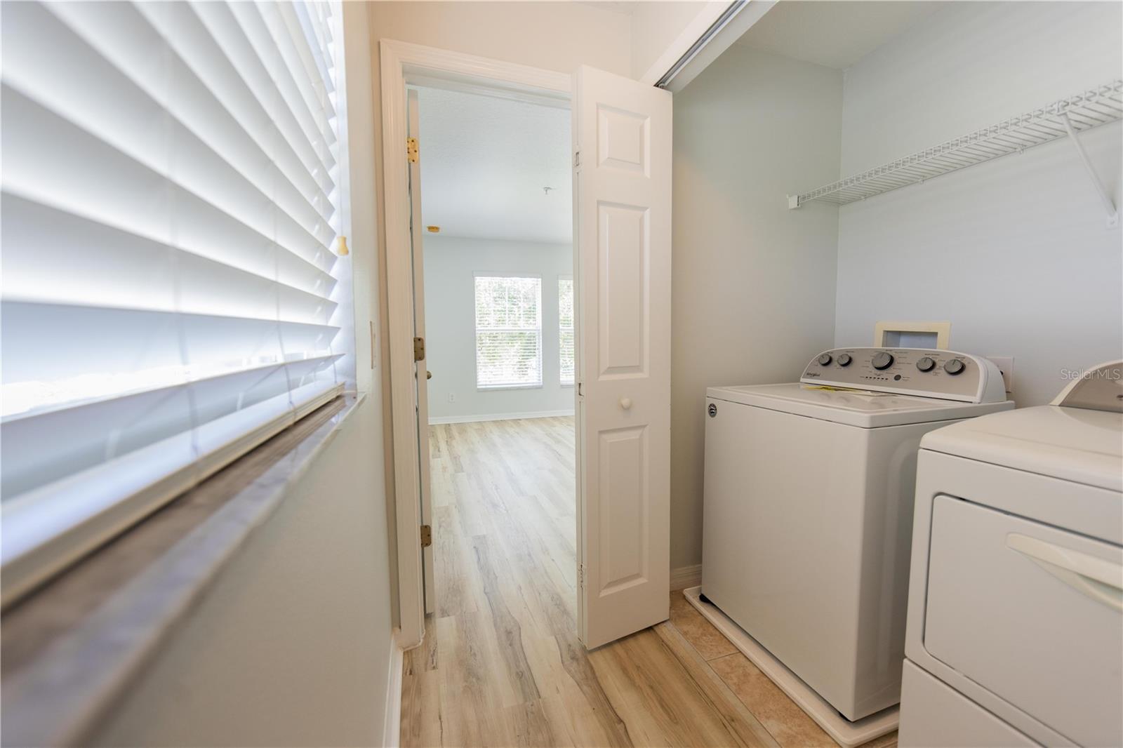 O6411048 Property Photo 38