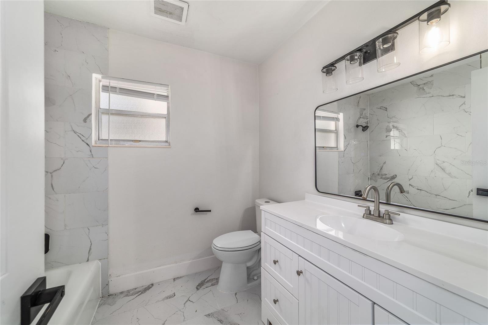 2550 Se 67th St Property Photo 24
