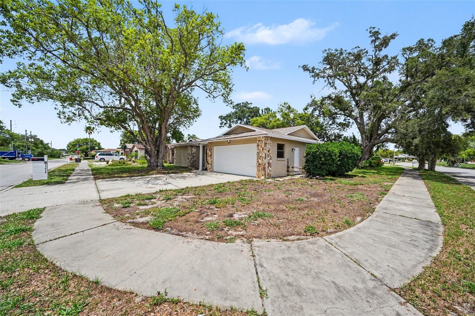 11424 Scallop Dr Property Photo 3