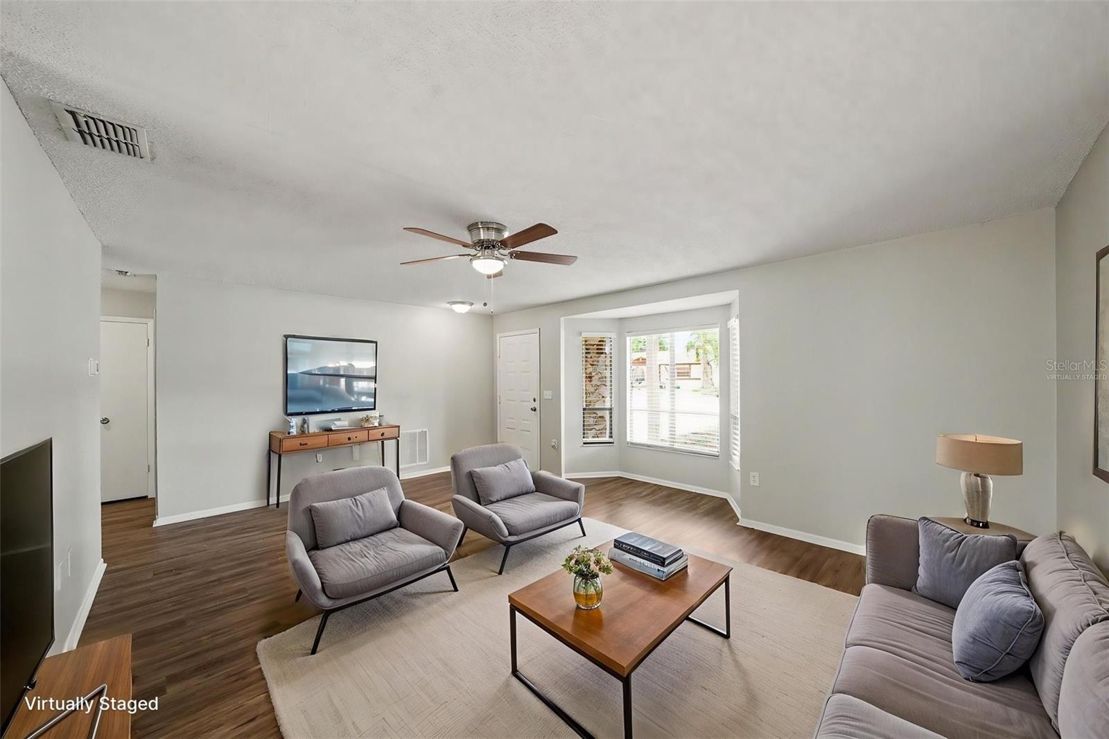 11424 Scallop Dr Property Photo 6