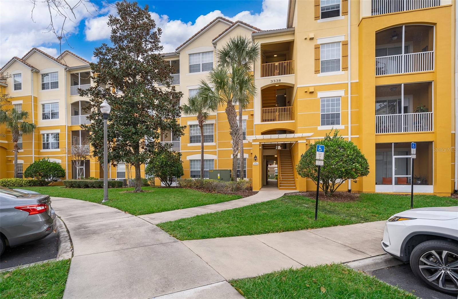 O6411166 Property Photo 1