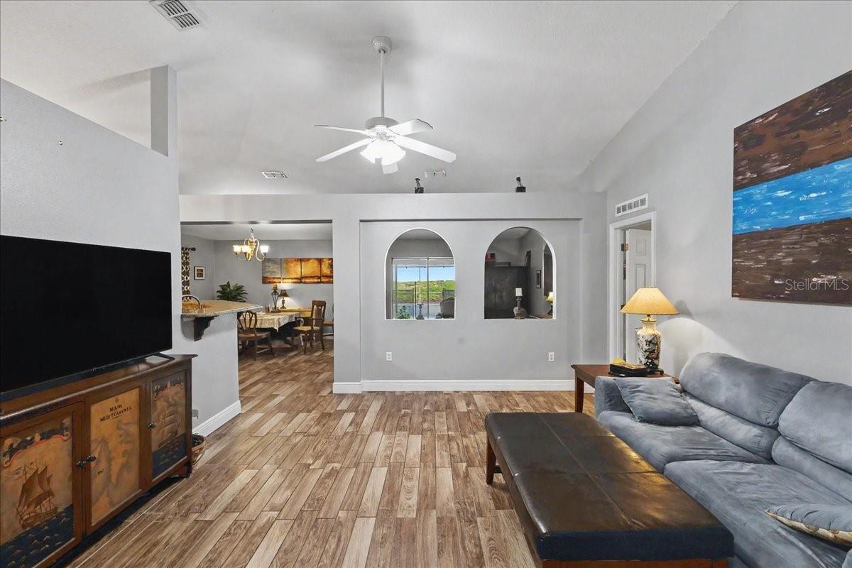 2543 Palmetto Ridge Cir Property Photo 10