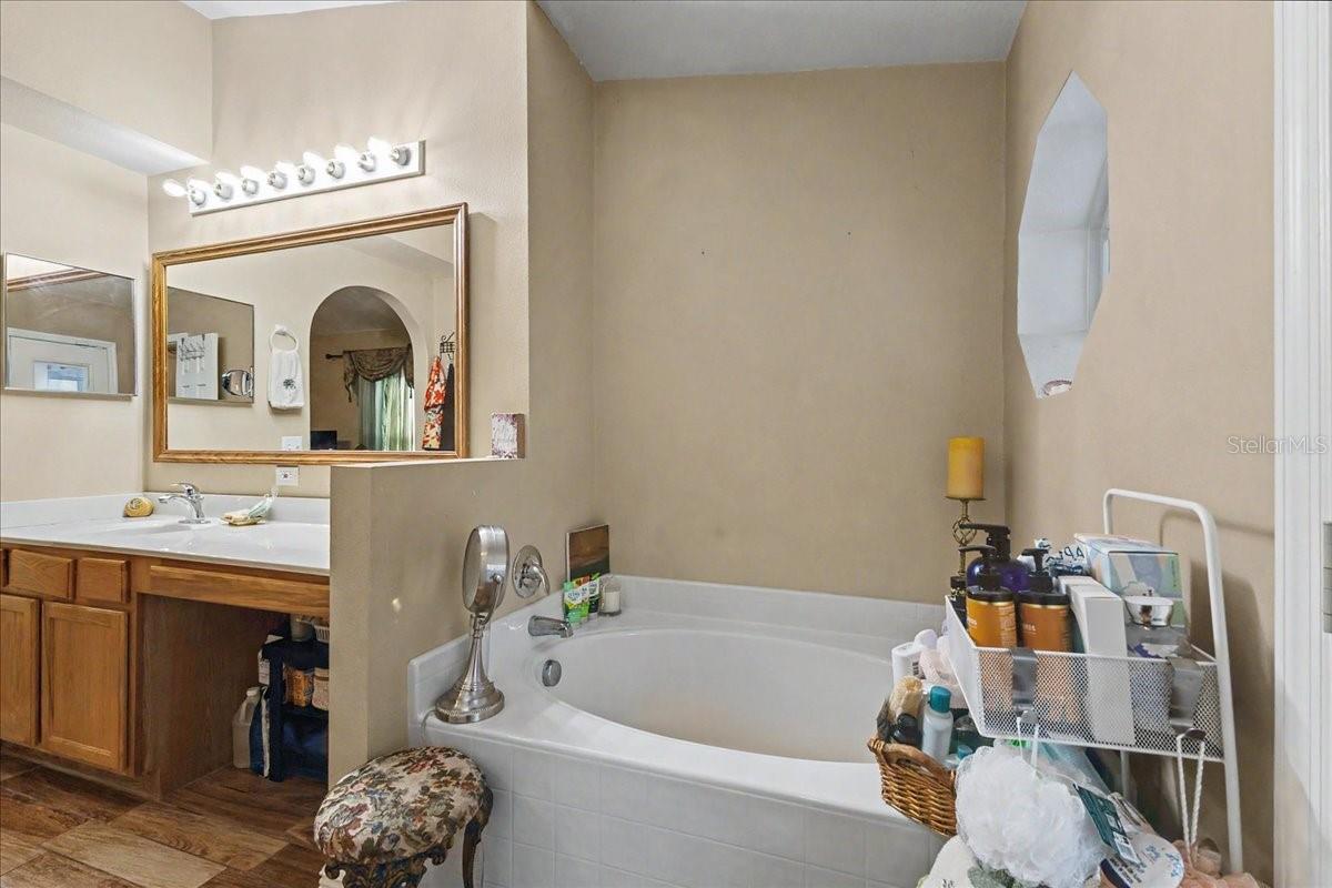2543 Palmetto Ridge Cir Property Photo 37