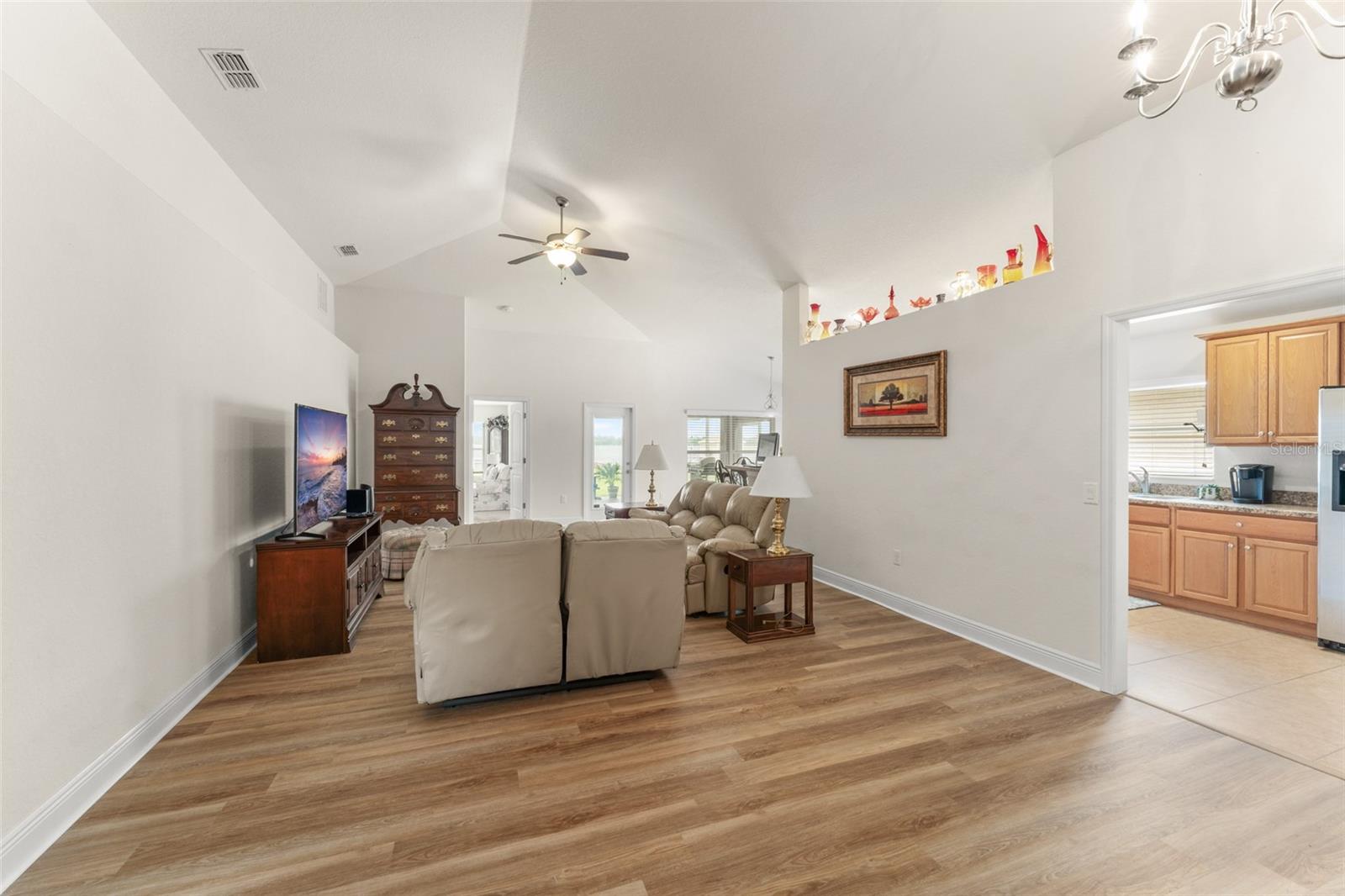 4111 Island Lakes Dr Property Photo 9