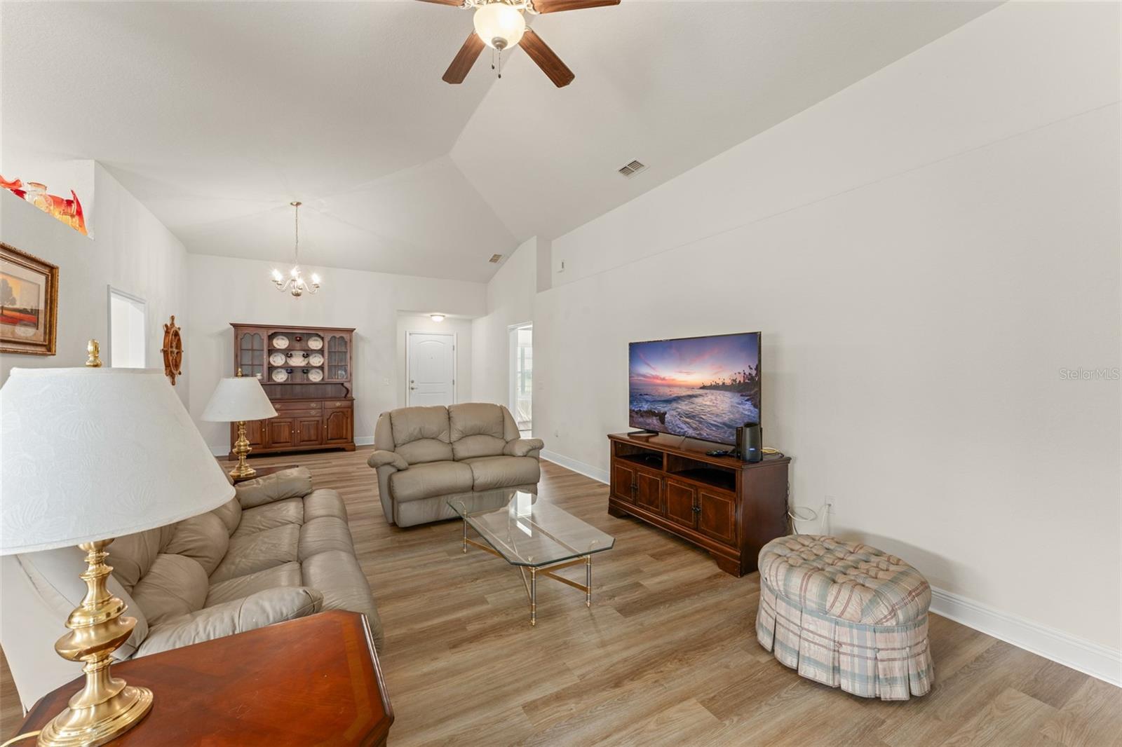 4111 Island Lakes Dr Property Photo 13