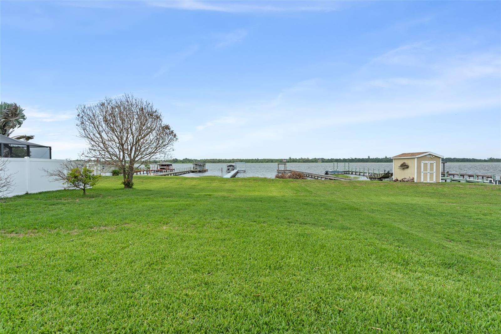 4111 Island Lakes Dr Property Photo 37